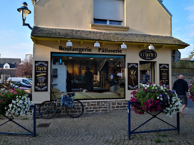 Boulangerie située au centre de Santec, la meilleure boulangerie du coin !

Attention, fermé le lundi.